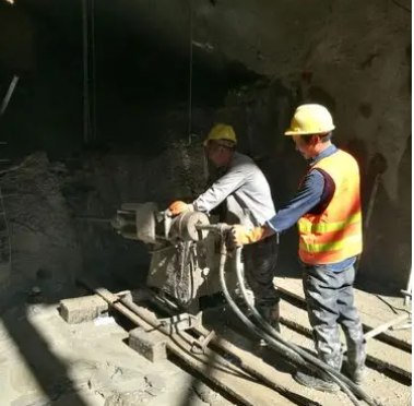 宝山水下抗分散灌浆料特点 水下不分散注浆料介绍